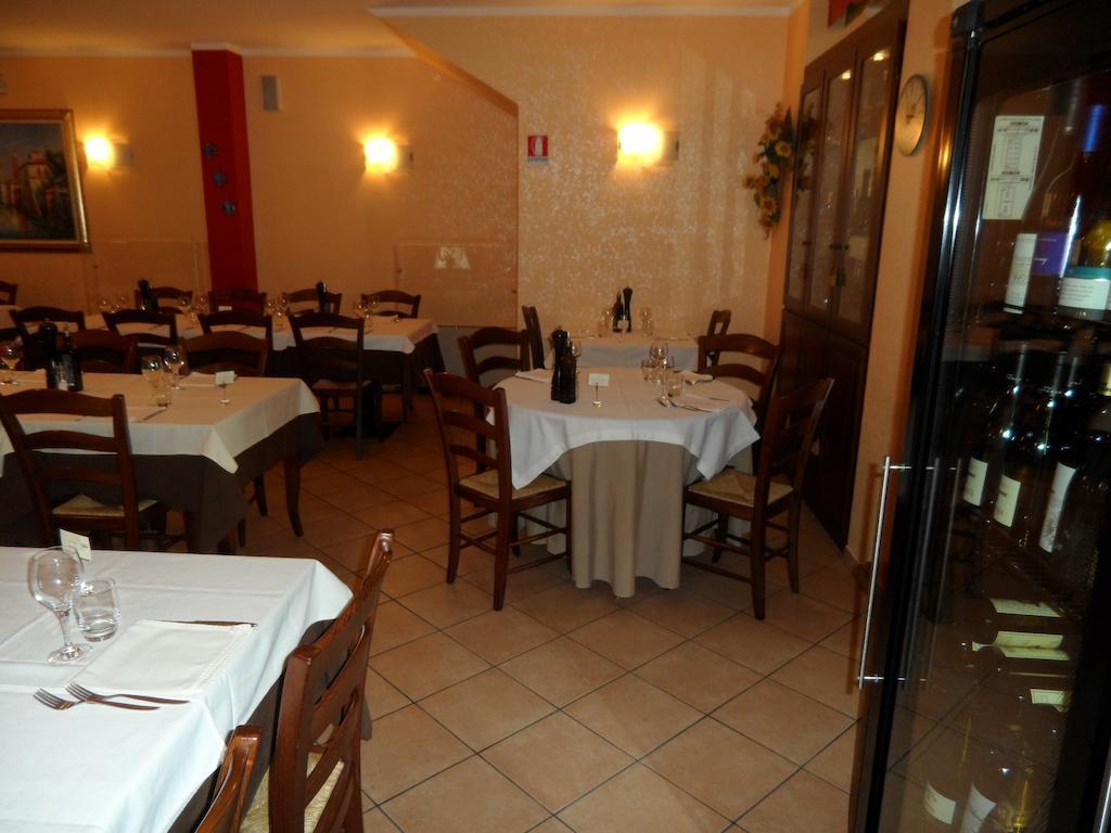Locanda Gallo Доло Екстериор снимка