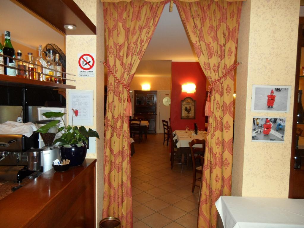 Locanda Gallo Доло Екстериор снимка