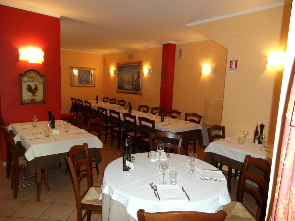 Locanda Gallo Доло Екстериор снимка